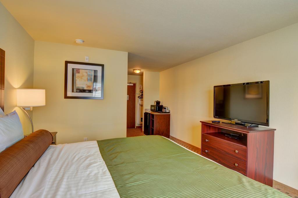 Cobblestone Hotel & Suites - Punxsutawney Dış mekan fotoğraf