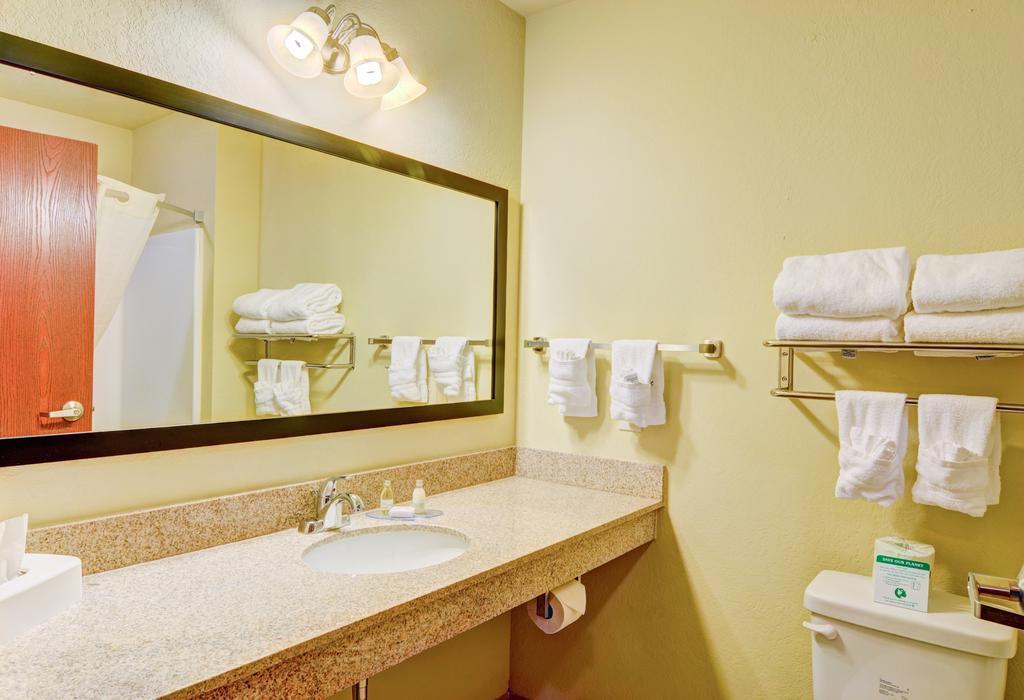 Cobblestone Hotel & Suites - Punxsutawney Dış mekan fotoğraf