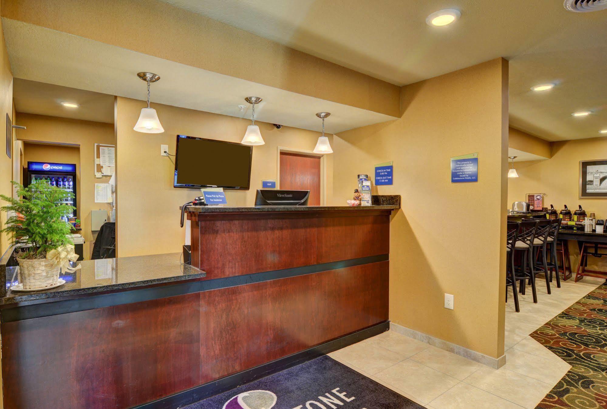 Cobblestone Hotel & Suites - Punxsutawney Dış mekan fotoğraf