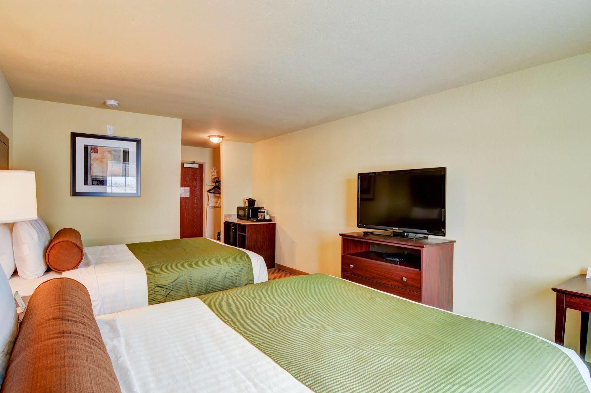 Cobblestone Hotel & Suites - Punxsutawney Dış mekan fotoğraf